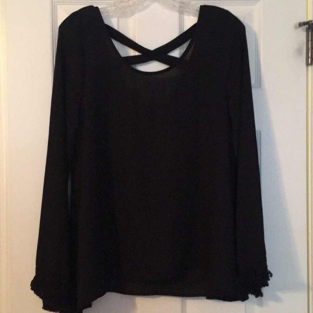 Lose black top